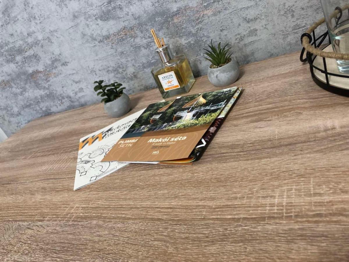 Tulipan Apartman Makó Eksteriør billede